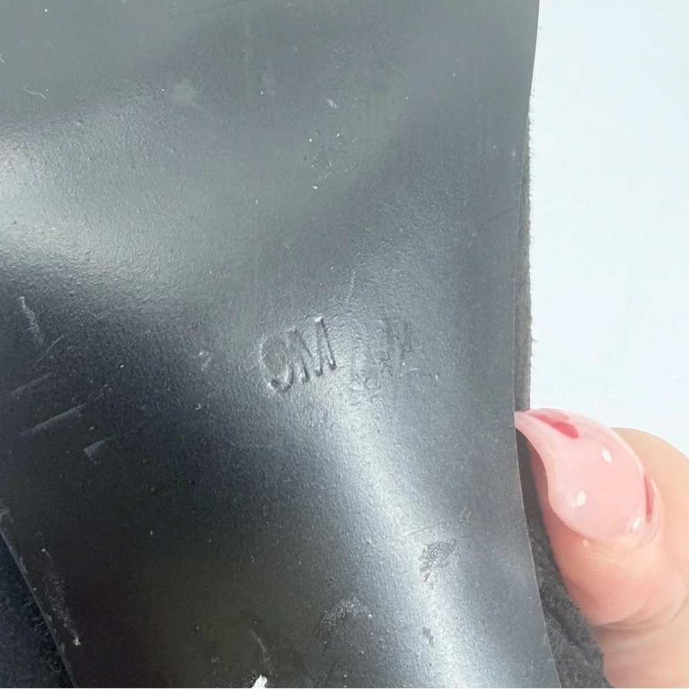 GUESS Black Gold Studded Heel Over The Knee Lace Up Boots y2k Glam